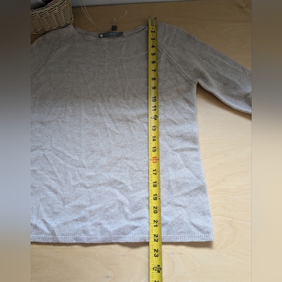 IN CASHMERE Crewneck Women Size Small 100% Cashmere Beige Color 3/4 Sleeves - Picture 9 of 10